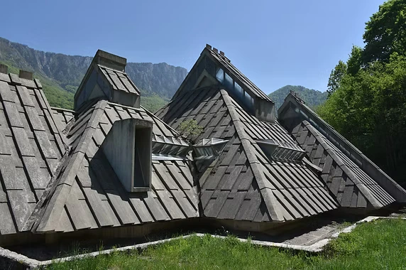 Sutjeska Memorial House